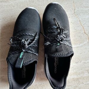 Adidas clouds size 8